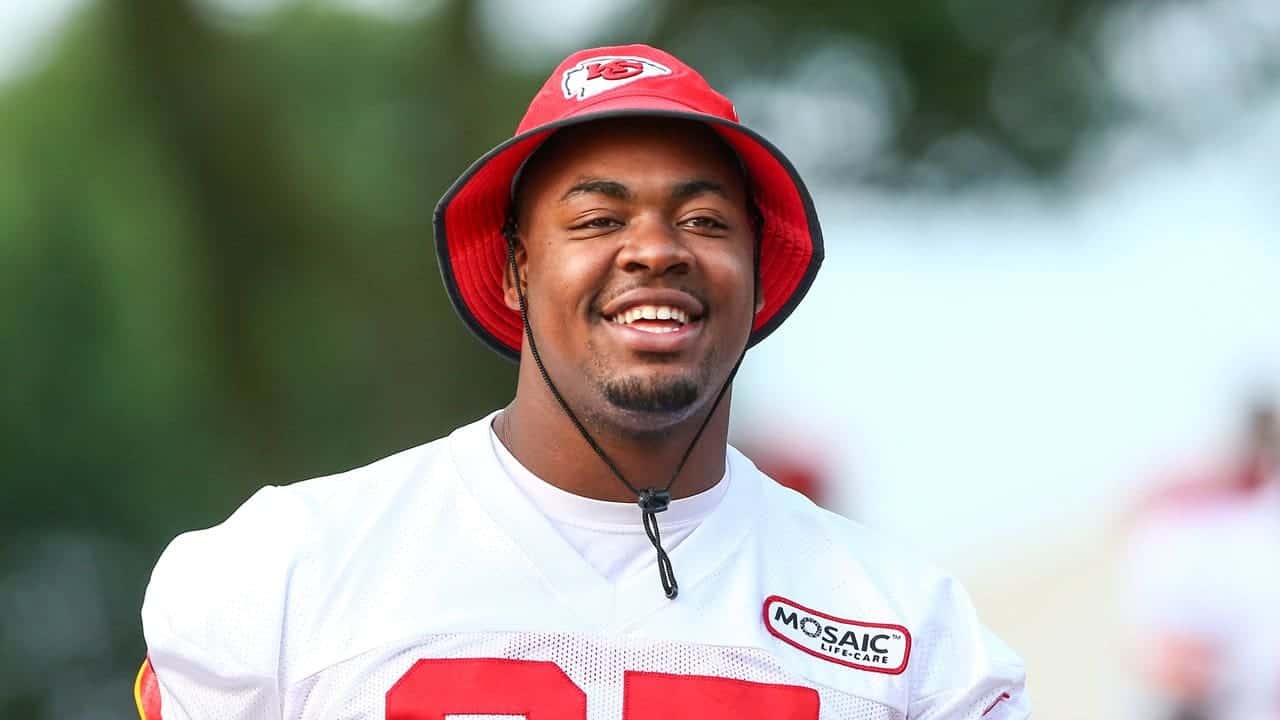 Seeking a new deal, Kansas City defensive tackle Chris Jones (above) won't play tonight when the Chiefs face the Detroit Lions, a 7:20 p.m. kickoff on NBC. Tight end Travis Kelce is also out with a knee injury. (Photo courtesy of CHIEFS.com)