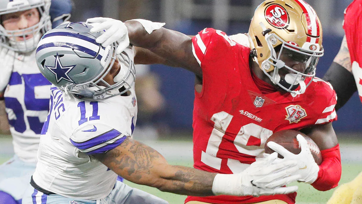 Dallas linebacker Micah Parsons (left) and San Francisco 49ers receiver Deebo Samuel are having a playful war of words on podcasts since the 49ers' 42-10 win over the Cowboys on Sunday night. (Photo courtesy of CBSSPORTS.COM)