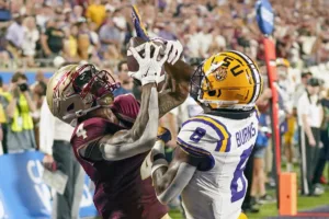 Florida State receiver Keon Coleman (left) makes a catch against LSU. The Seminoles beat Duke on Saturday. (Photo courtesy of SANDIEGOTRIBUNE.jpg)