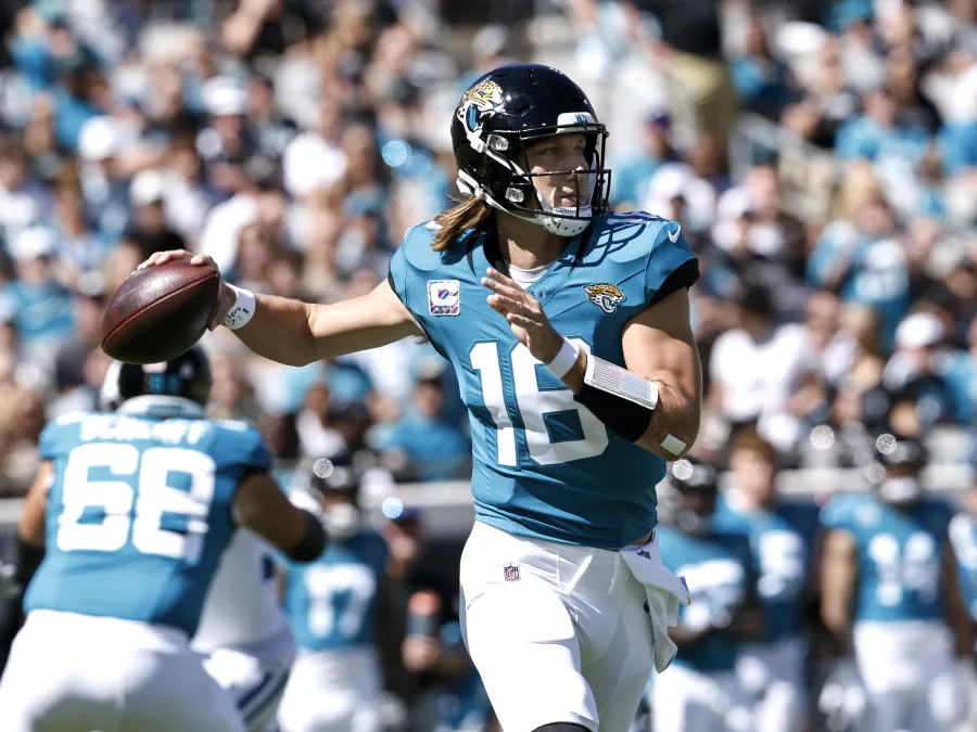 Jacksonville quarterback Trevor Lawrence (above) is a game-time decision for the Jaguars' road game Thursday night at New Orleans. (Photo by DON JUAN MOORE - Courtesy of GETTY IMAGES)