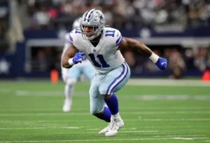 Micah Parsons and the Dallas Cowboys (above) will host the New York Giants today at AT&T Stadium. (Photo courtesy of FANSIDED.COM)