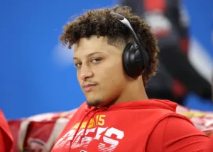 Kansas City quarterback Patrick Mahomes apologized on Monday for his behavior following a loss to Buffalo on Sunday, particularly concerning an offsides call on the Chiefs on their final drive that negated a 49-yard touchdown that would have won the game. (Photo courtesy of YAHOO!)