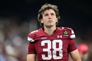 Michigan kicker Jake Bates (above) hit seven field goals to help the Panthers beat Arlington, 28-27. (Photo courtesy of the HOUSTON CHRONICLE)